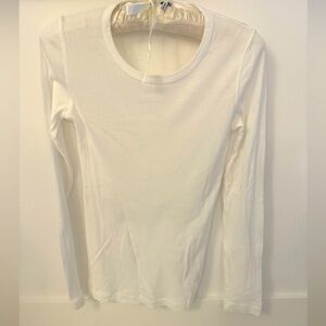 Splendid white long sleeve top in size XS brand new